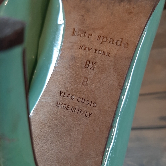 Kate Spade Karolina Seafoam Pastel Green Stylish Pumps Gold Bow High Heels - Picture 5 of 8